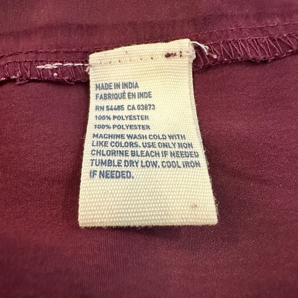 American  Eagle Outfitters Burgundy Pleated front with Floral Design XL - Picture 7 of 8